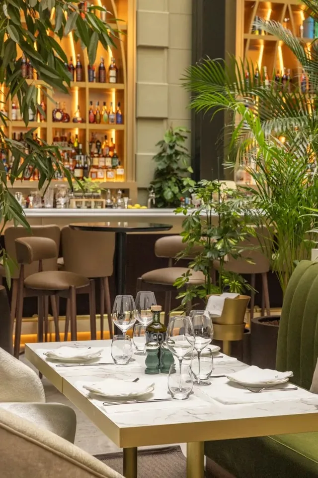 Giardino Cordusio Bar, Milan, Italy